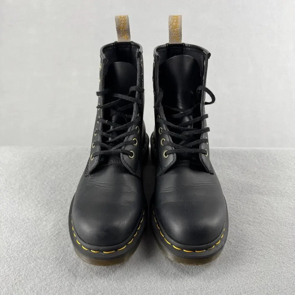 Dr Martens Boots Womens Size 7 Black Leather Lace Up Combat Air Cushion Ankle